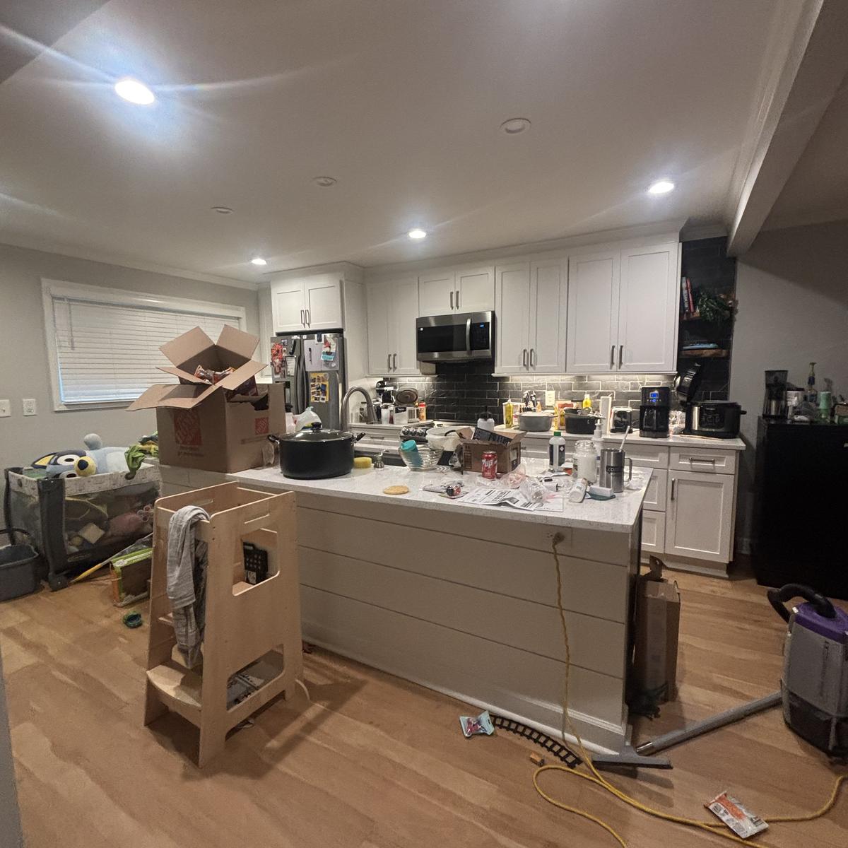 01-kitchen-cleaning-before